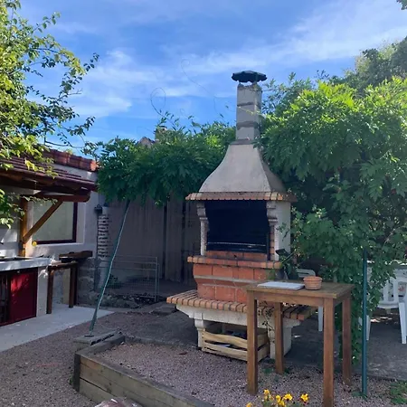 Grande Maison Familiale Avec Jardin, Wifi, Animaux Acceptes - Fr-1-489-50 * Trezelles
